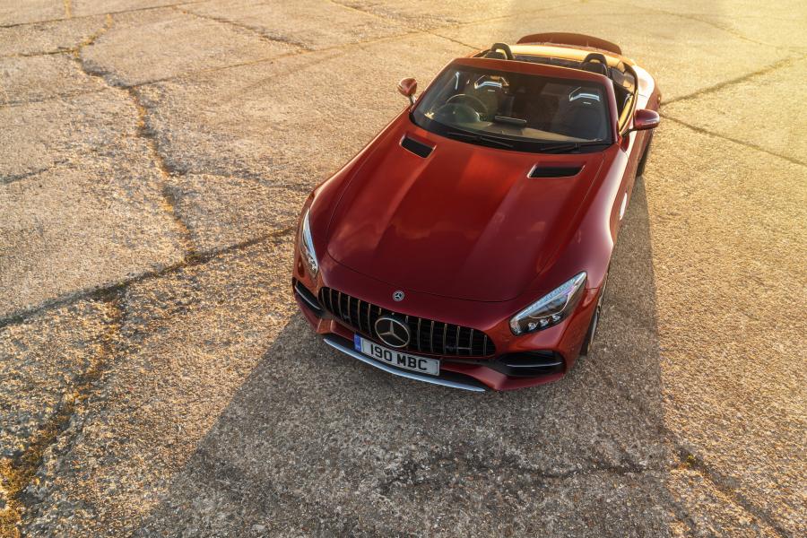  Mercedes-AMG GT C Roadster 2017 года  (UK) (фото 16 из 40)